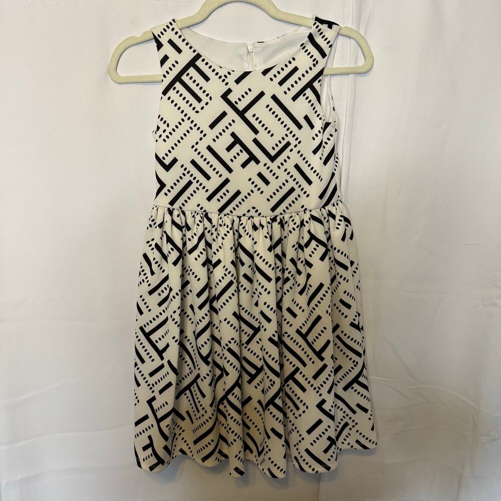 Pippa & Julie Girls Dress Size 10 White Black Geo Print Sleeveless Party